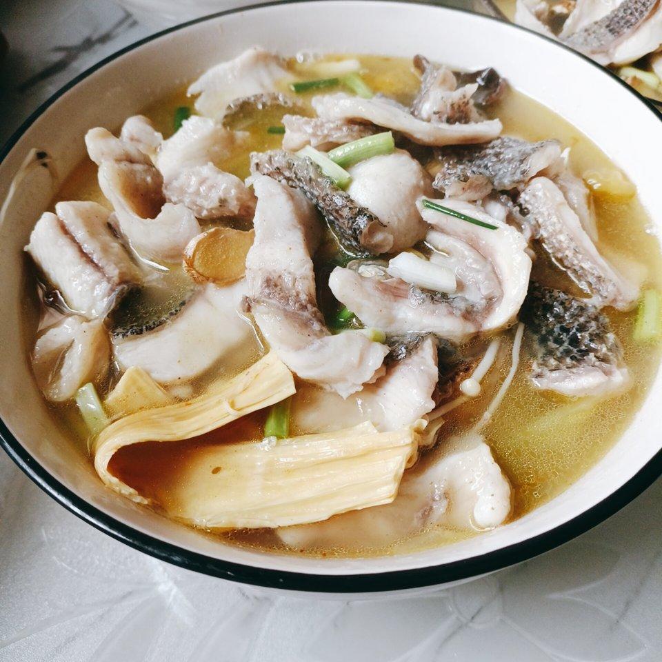厨师长教你：“酸菜鱼”的传统做法，色香味俱全