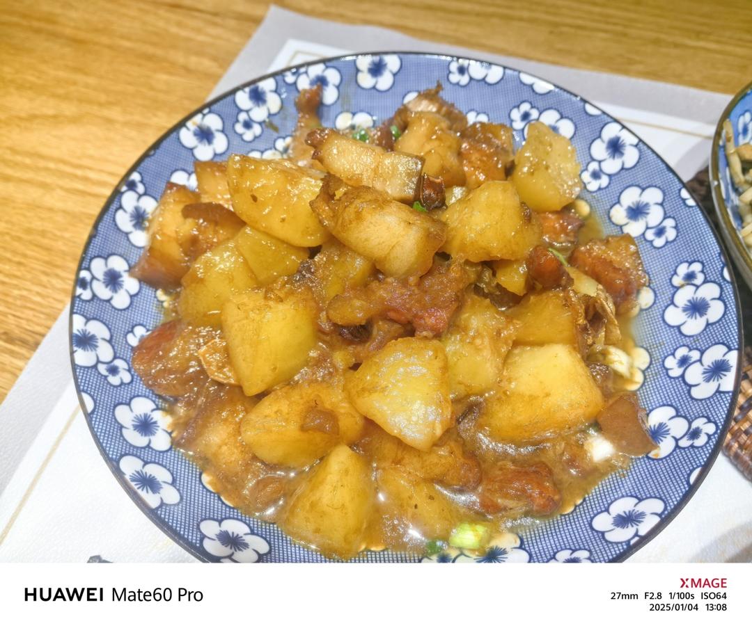 红烧肉炖土豆（丝毫不腻）