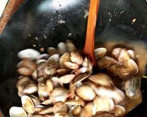 爆炒花蛤（如何挑选新鲜花蛤）的做法 步骤10
