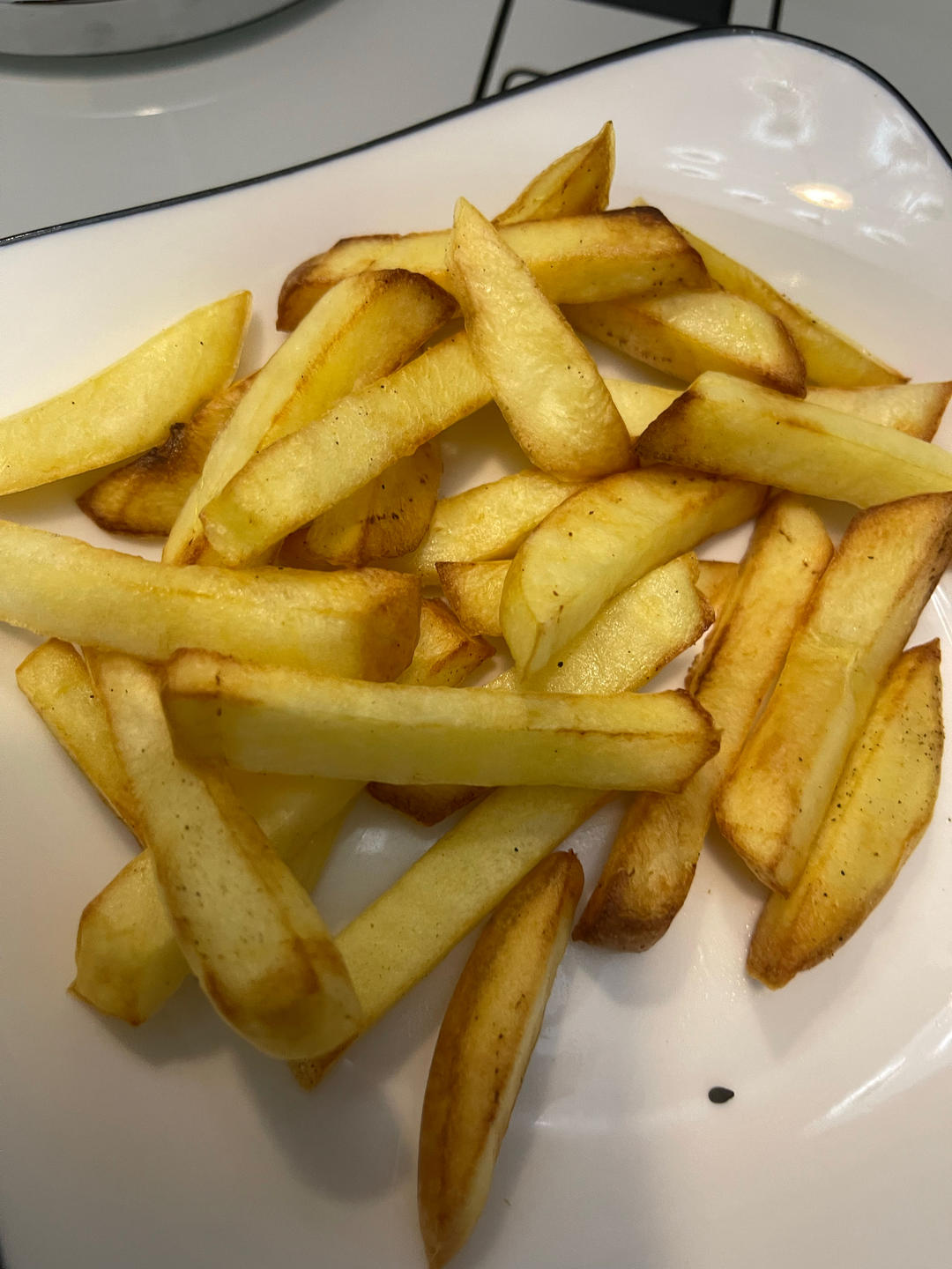 不用油也能炸出香脆好吃的薯条（空气炸锅版）