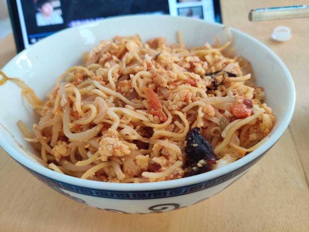 🍜最简单最好吃的家常炒面