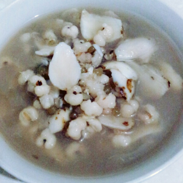 百合绿豆薏米汤