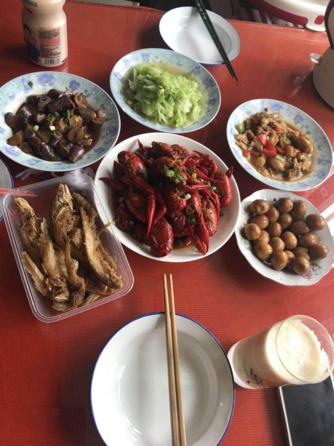 恨不得抱着锅舔的番茄鸡蛋面
