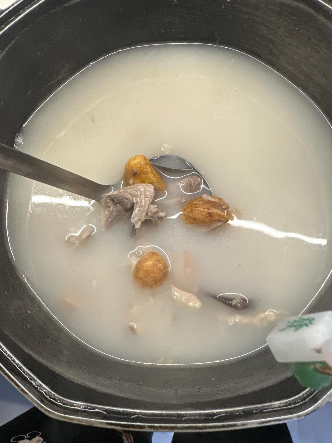 🍲适合夏季、三伏天喝的健脾开胃黄皮老鸭汤