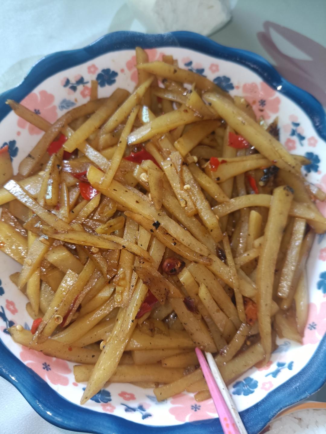 酸辣土豆丝的家常做法 超级下饭