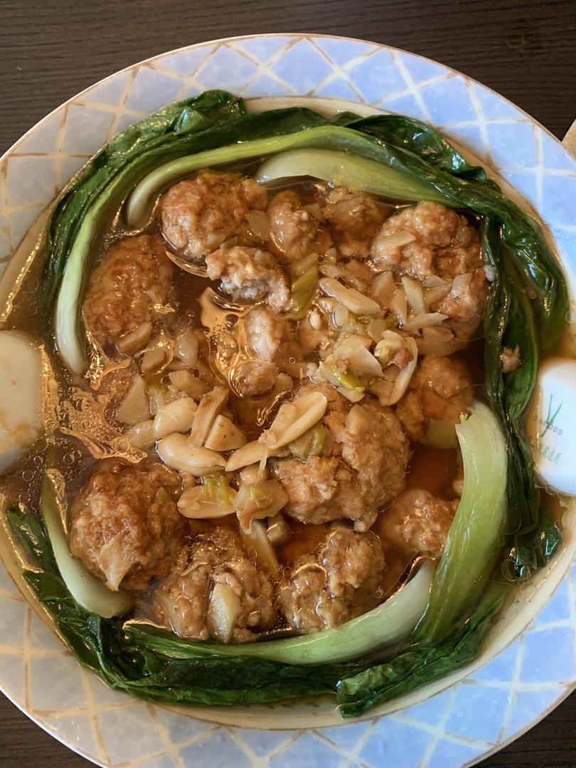 老饭骨 红烧狮子头