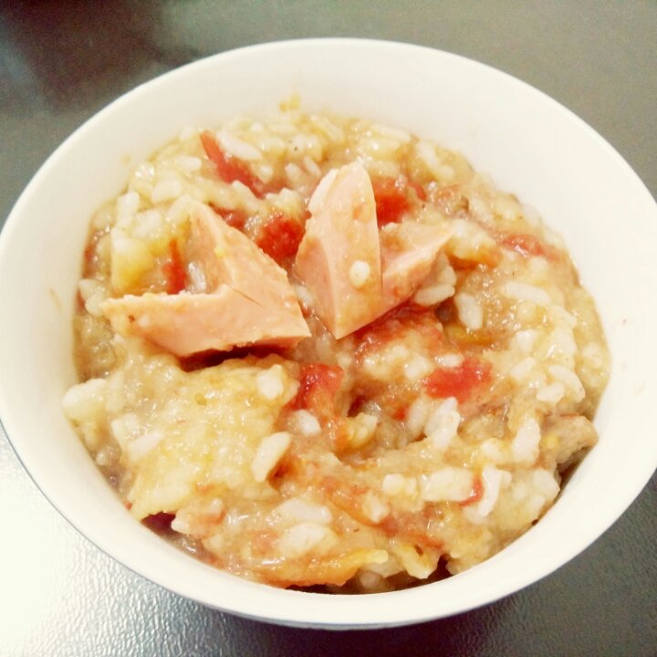 寝室简易电饭锅整个番茄饭（香肠版）