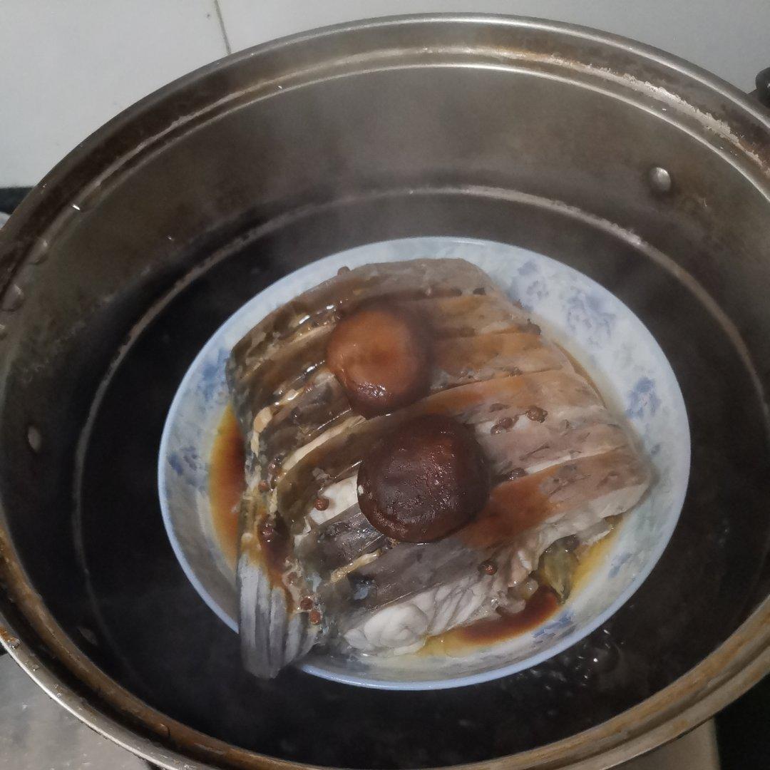 枸杞酒酿蒸咸青鱼