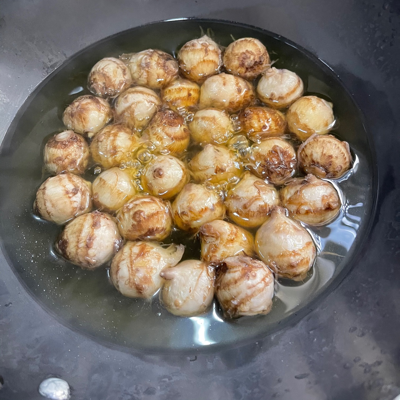 宁波人最爱的雪菜汁烤毛芋艿的做法 步骤3