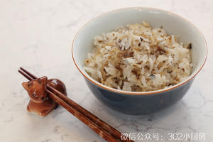 【0650】丁香鱼炊饭  <302小厨房>的做法 步骤1