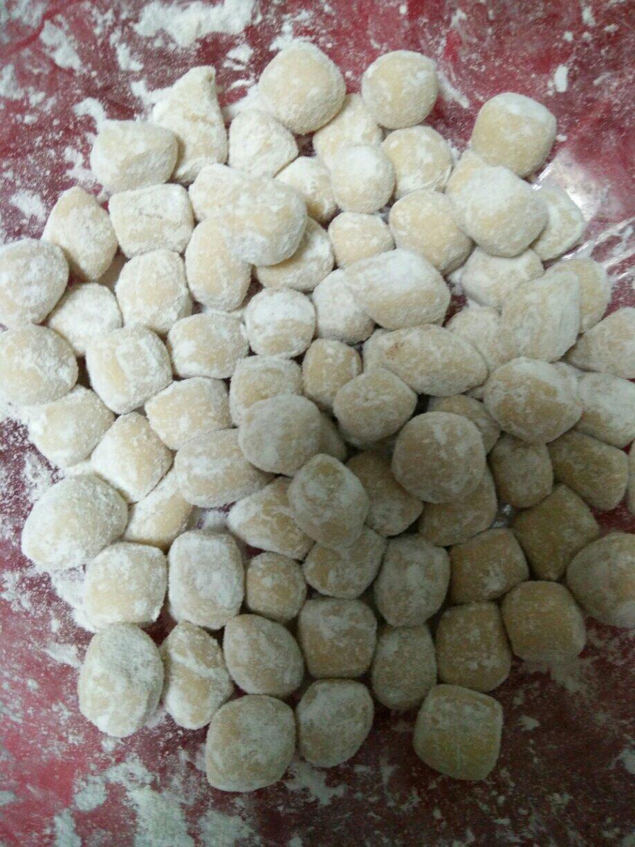 自制黑糖珍珠（附解决木薯粉不能成团方法）