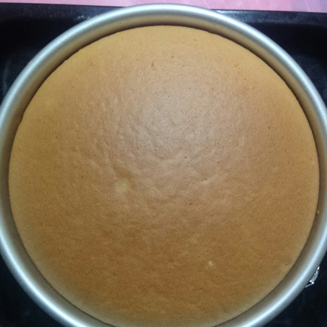 消耗淡奶油之作——淡奶油小蛋糕