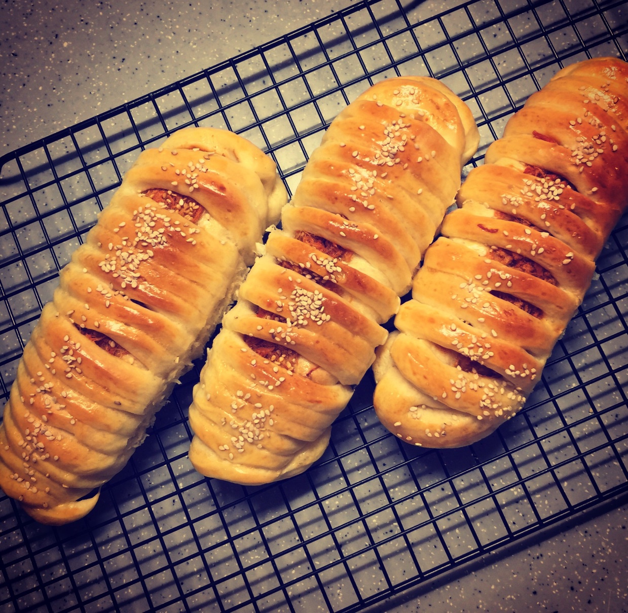 毛毛虫肉松面包