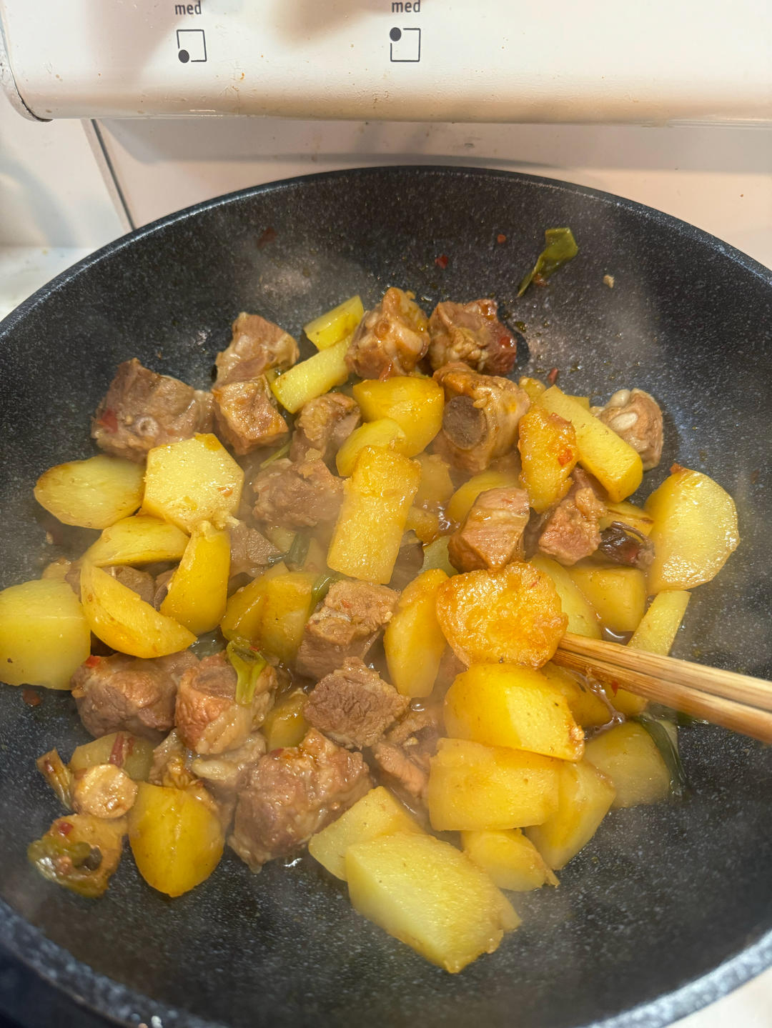 土豆炖排骨