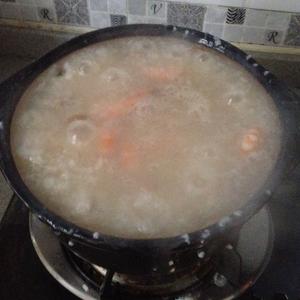 砂锅粥（虾、白贝）的做法 步骤4