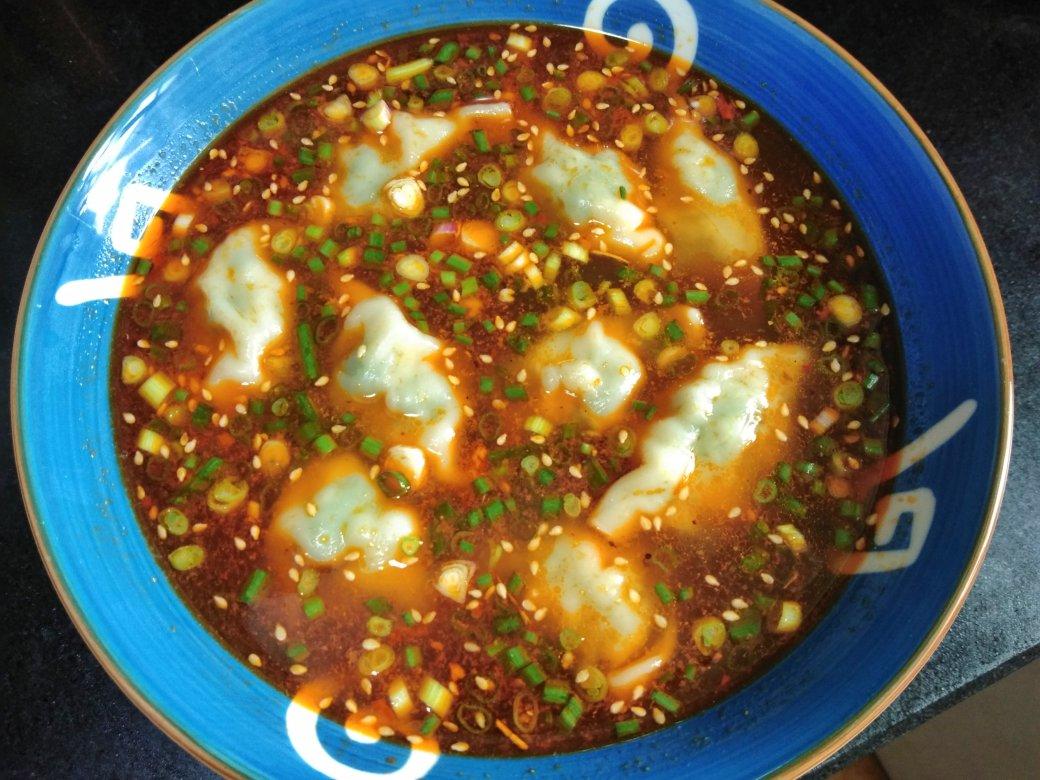 剩饺子怎么吃？— 快手版酸汤水饺