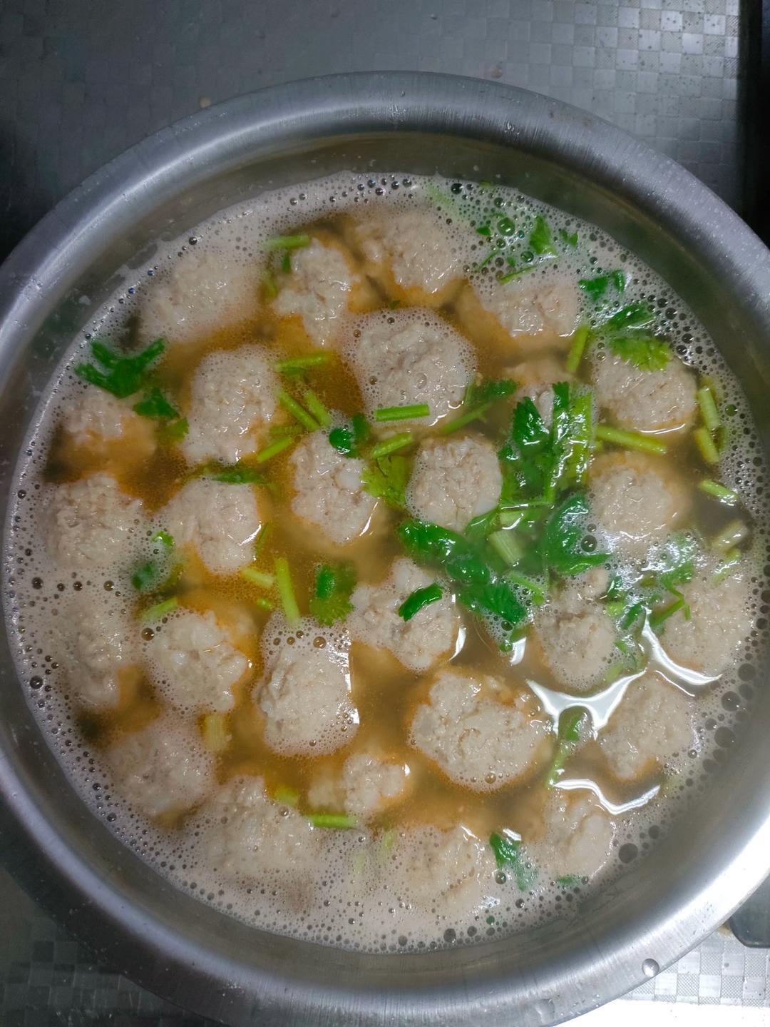 最美的时光92做的莲藕丸子汤