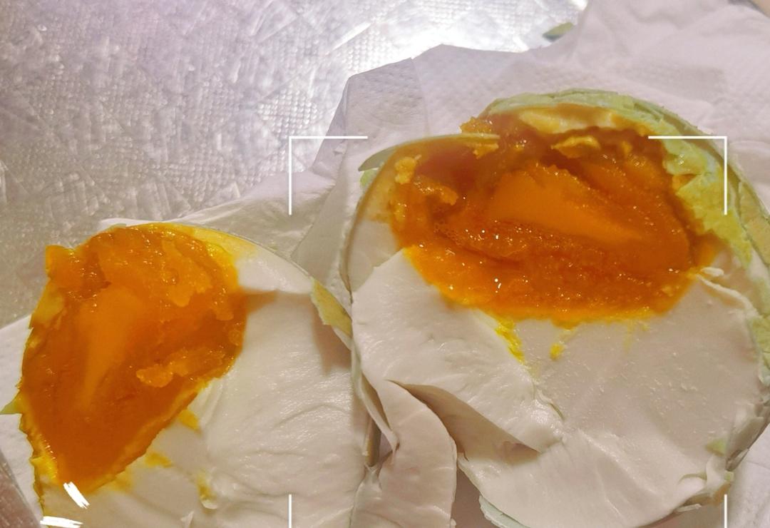 烤鸭蛋（自己腌制油多多😍）