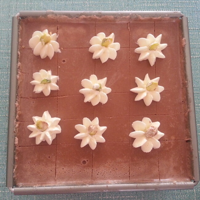 巧克力方形慕斯蛋糕