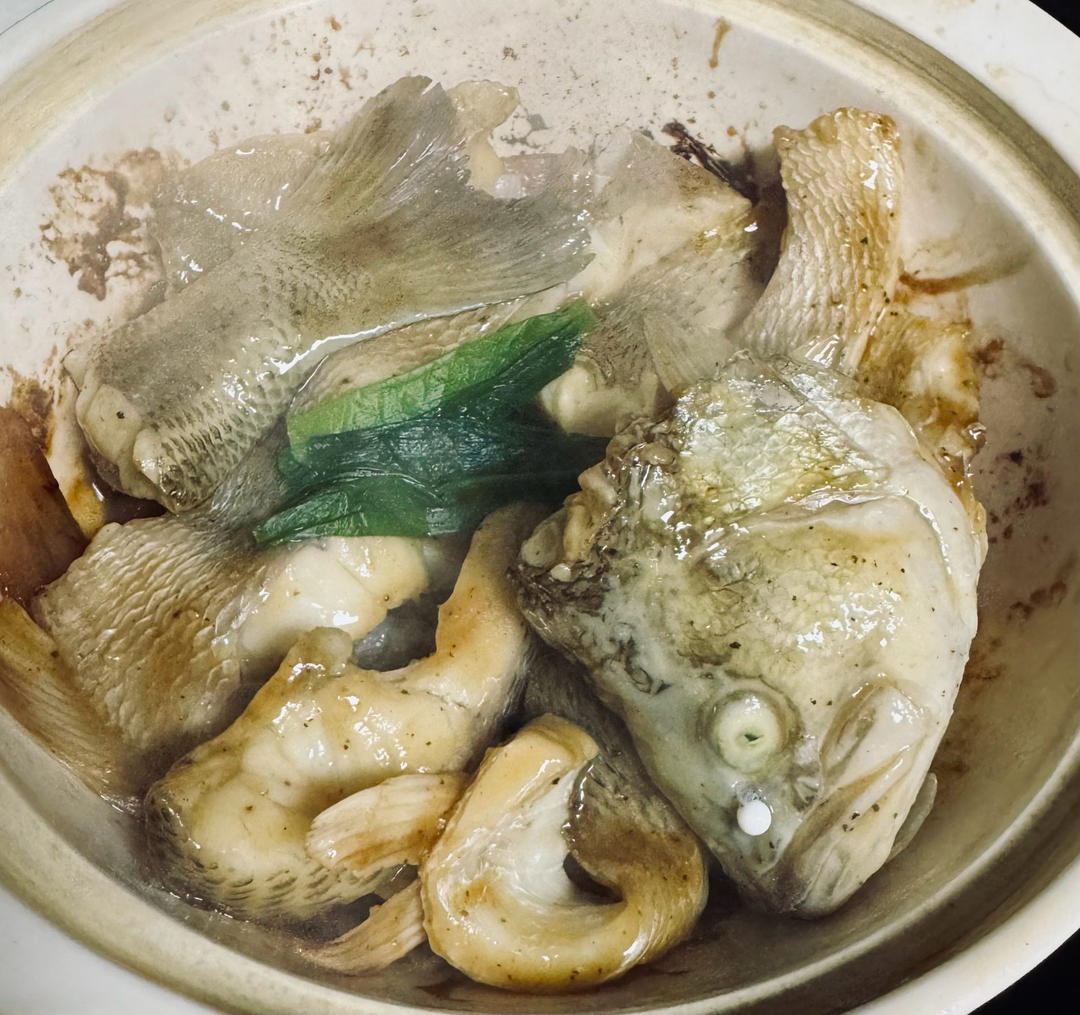 葱香焗鲈鱼