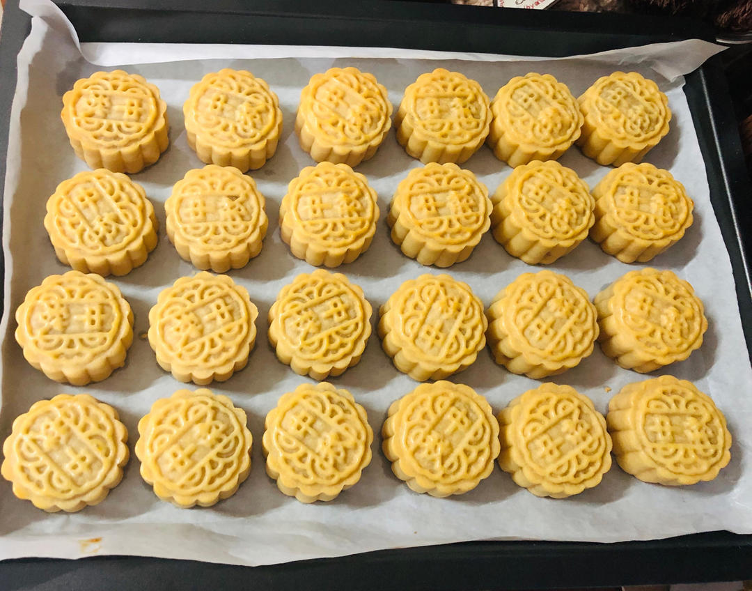 太简单了！教你做一次再也不用去买的广式月饼（内付超详细制作过程）