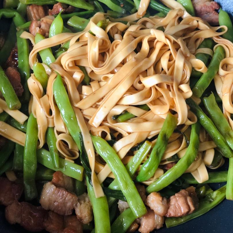 豆角焖个面