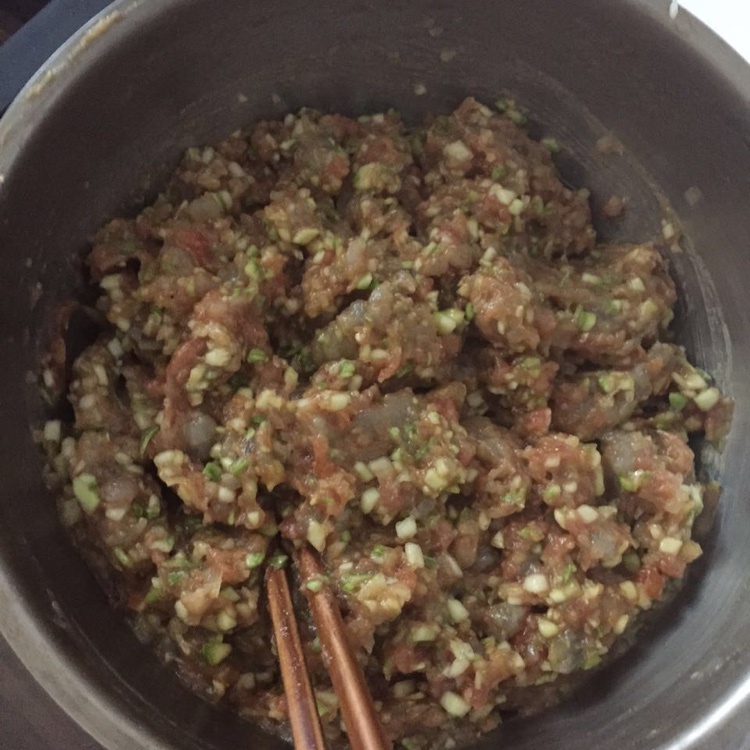 西葫虾仁鲜肉水饺