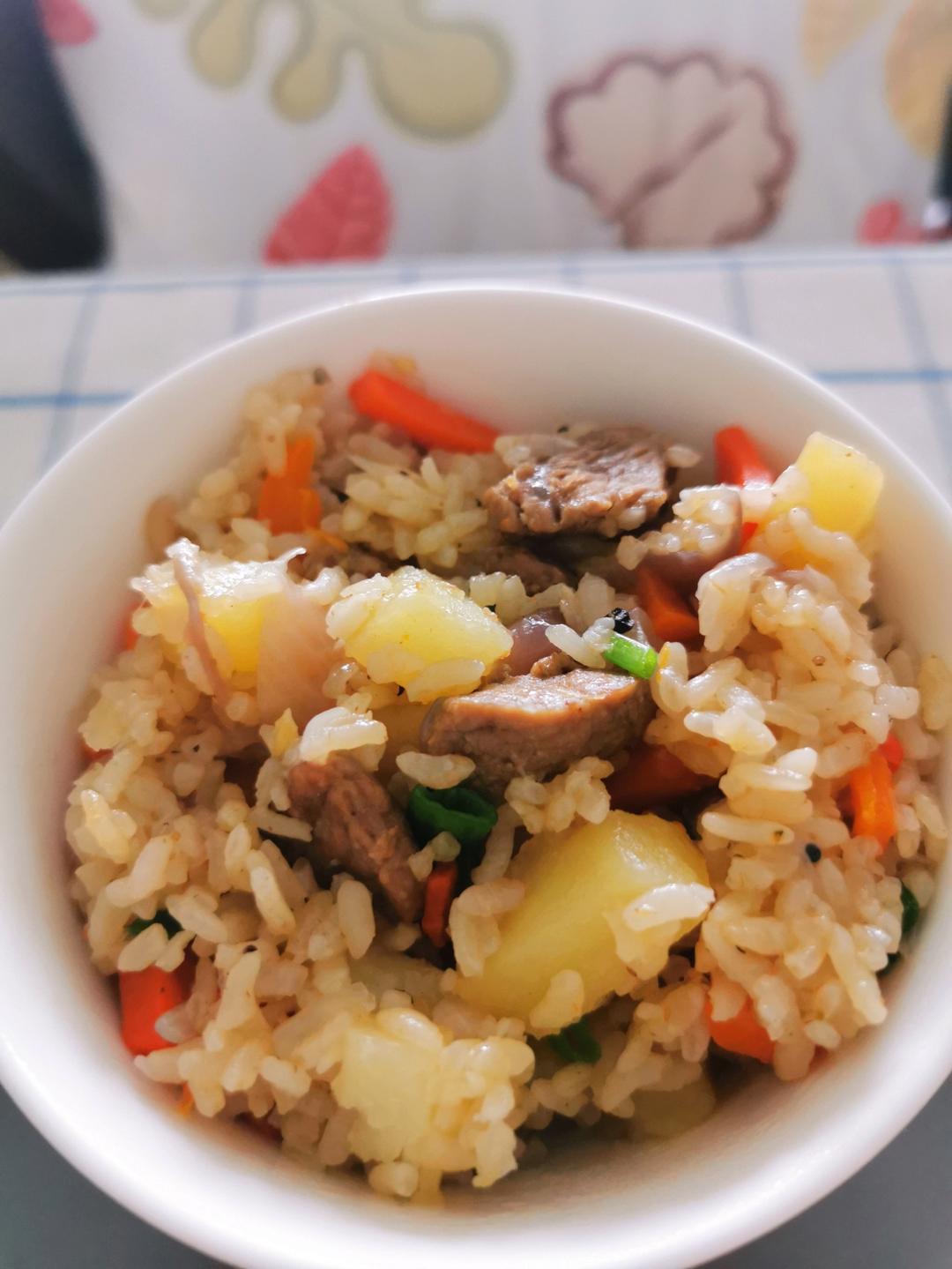 喷香羊肉焖饭