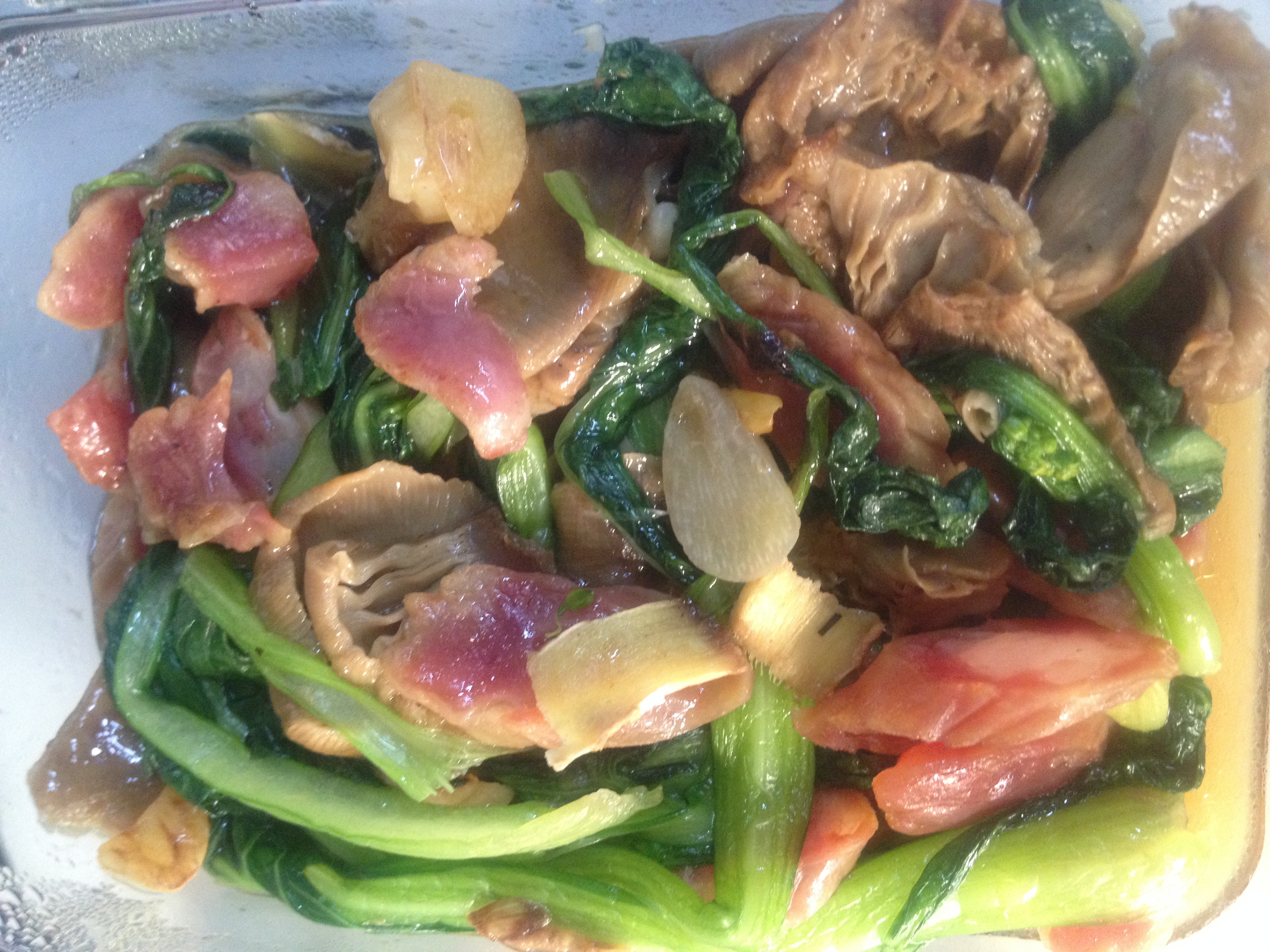 蘑菇菜心炒腊肠