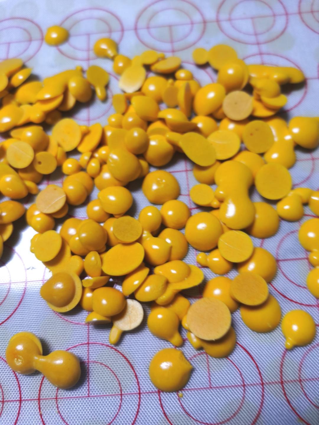 入口即化的无添加蛋黄溶豆