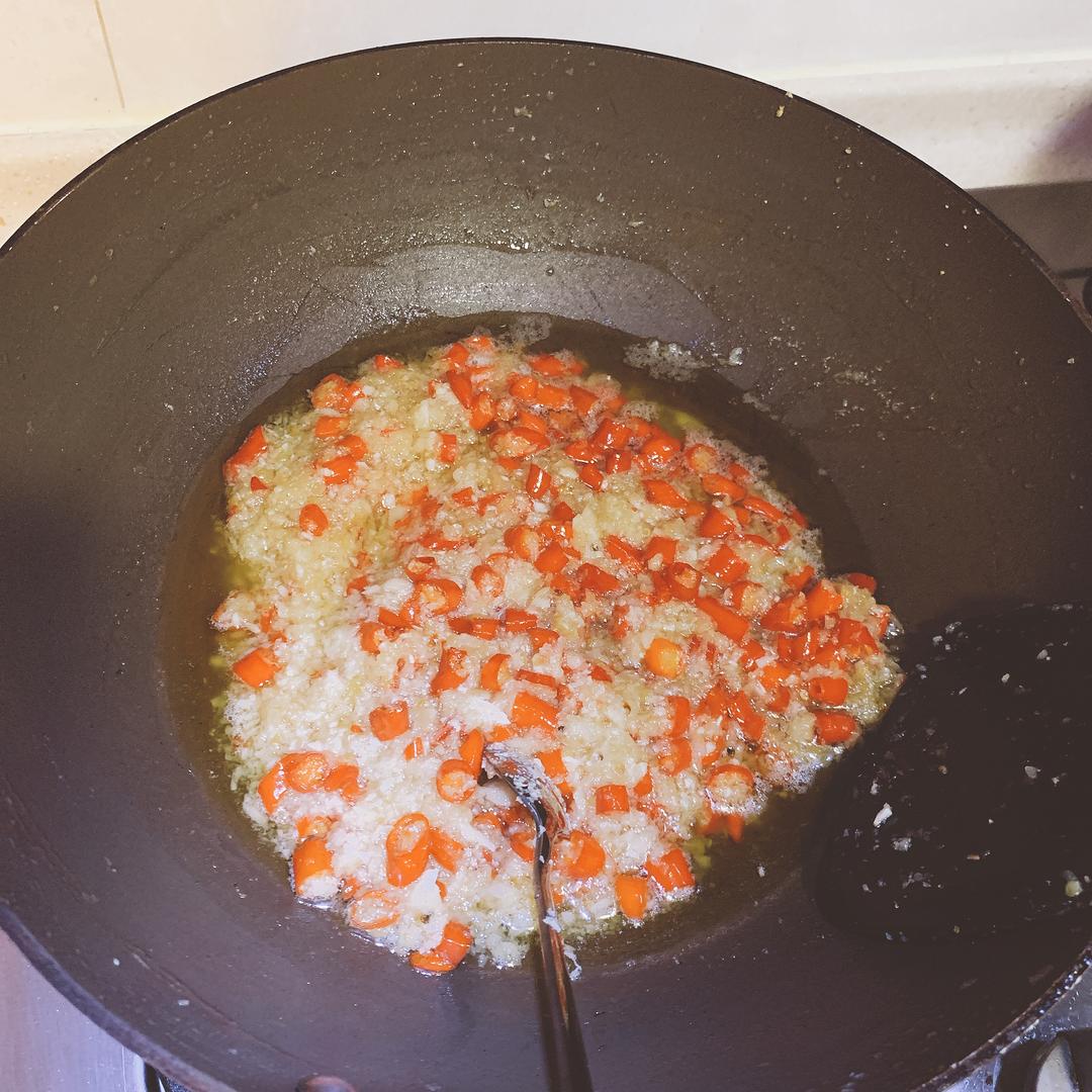 快手菜秘诀蒜蓉辣椒酱油