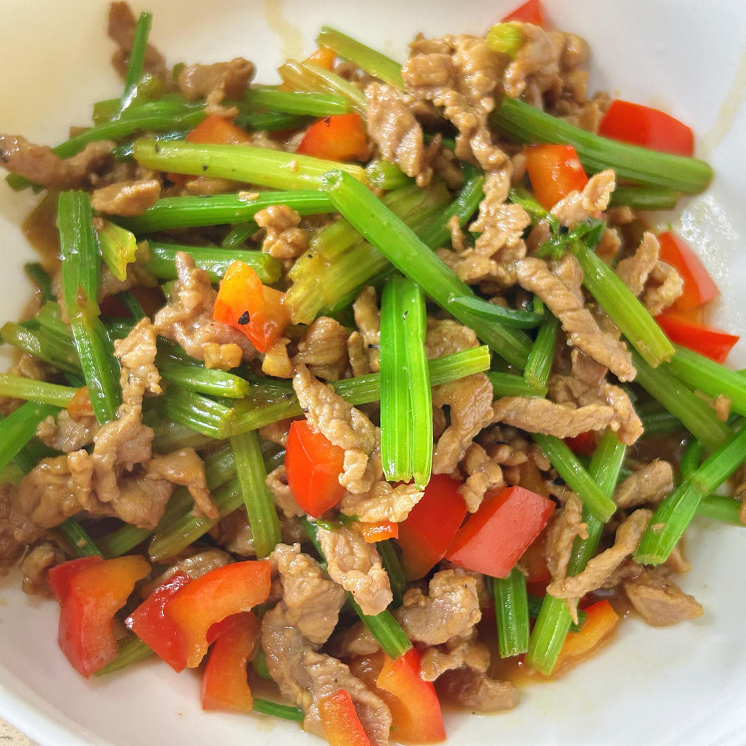 芹菜炒肉
