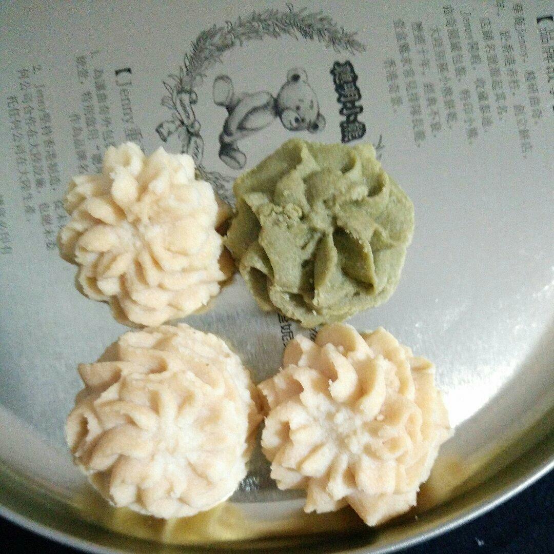 一抿即化酥到掉渣的珍妮曲奇云顶小花/烘焙视频饼干篇1