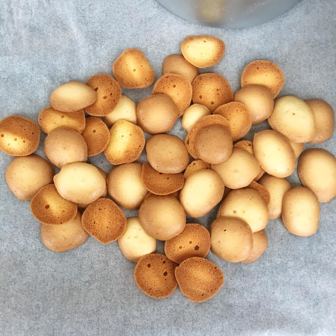 鸡蛋小饼干