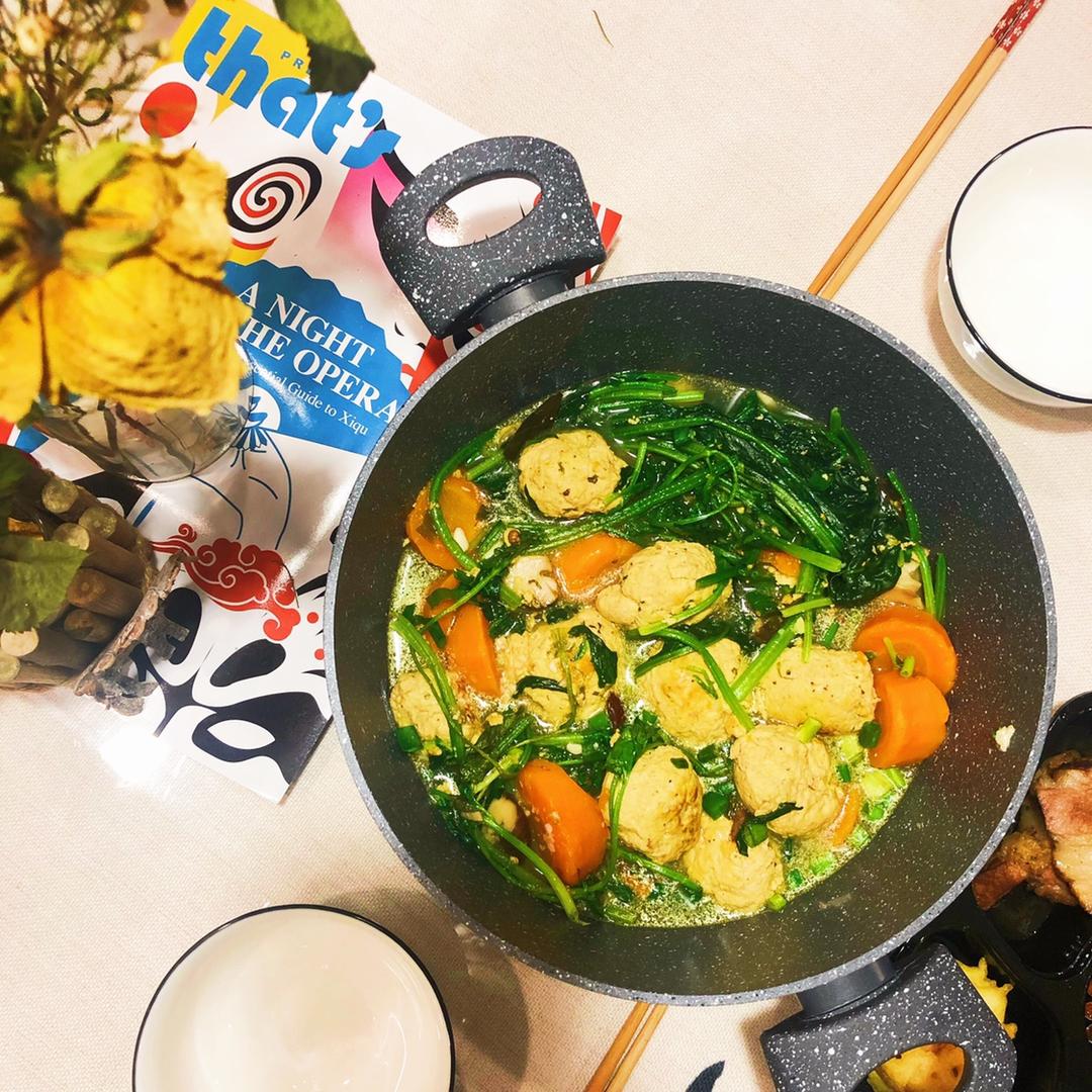 杂蔬鸡腿暖锅