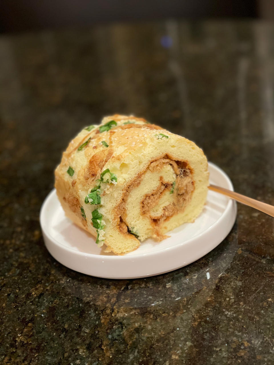 美味肉松卷-简单不开裂，零失误的蛋糕卷