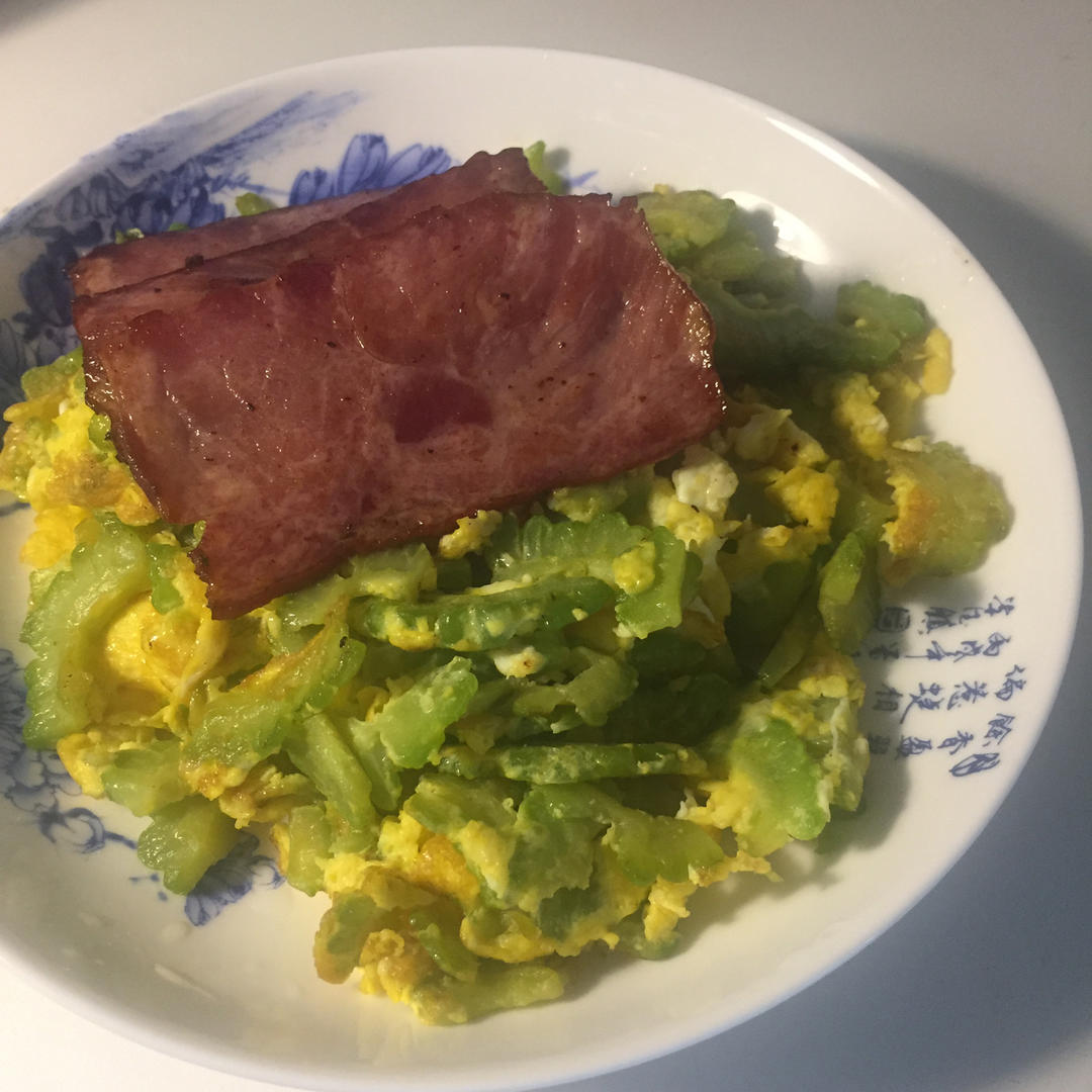 鸡蛋炒苦瓜