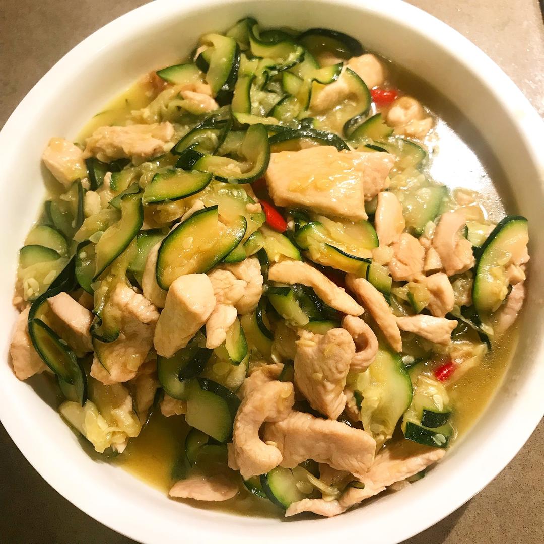 西葫芦炒肉片