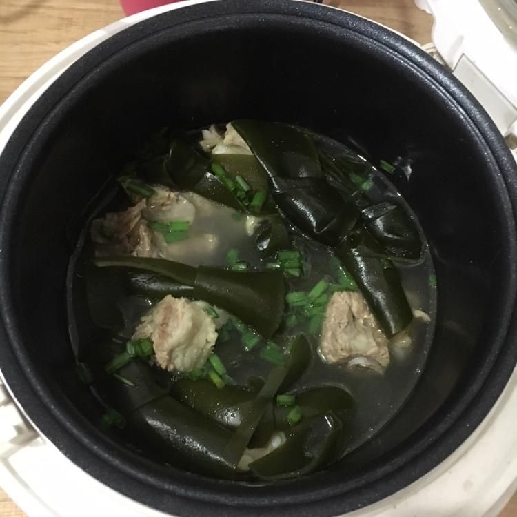 海带排骨汤