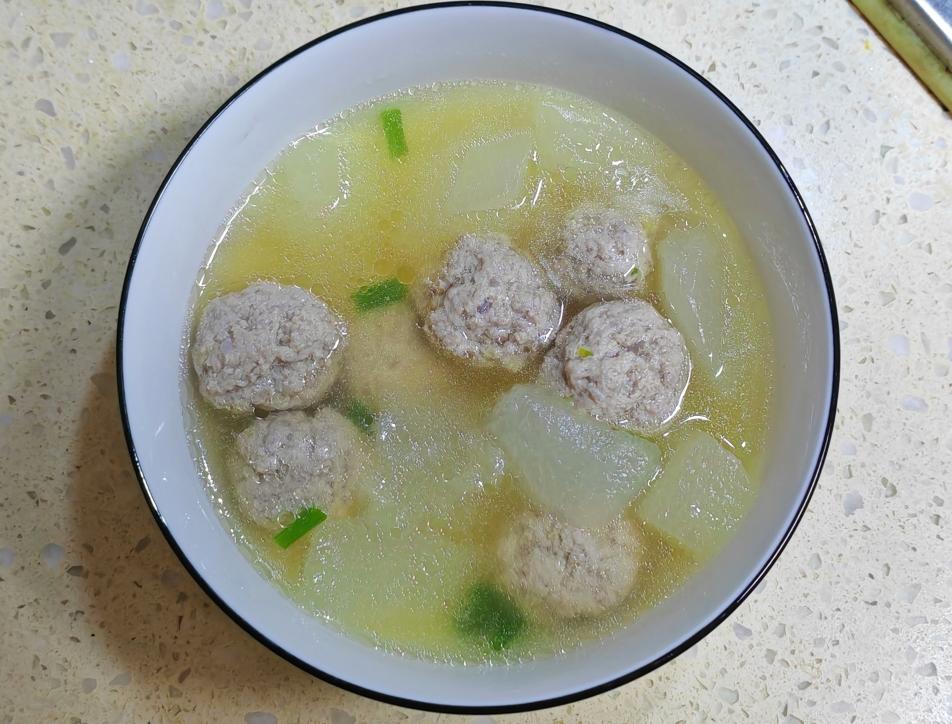 鲜美嫩滑，好喝不胖的冬瓜肉丸汤，做法巨简单