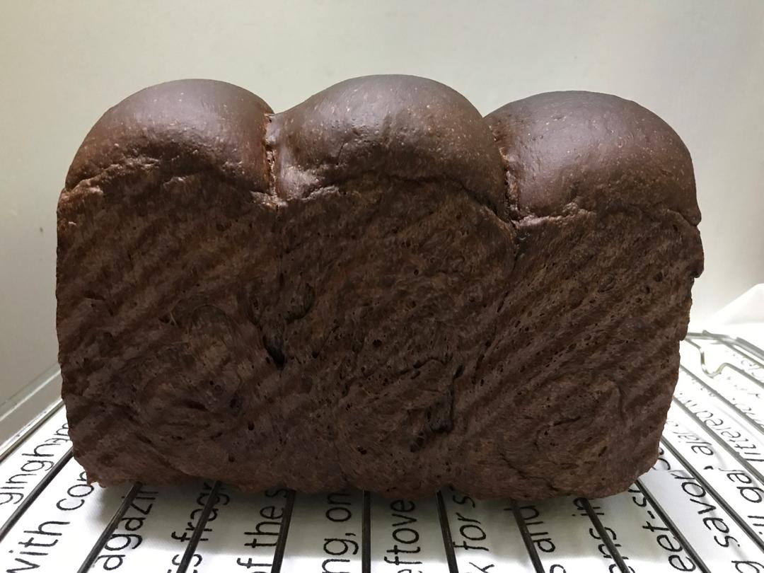 双倍浓郁的可可巧克力吐司