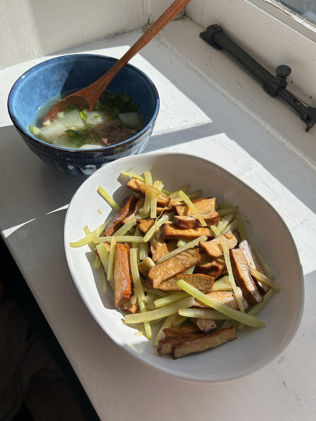 芹菜炒香干