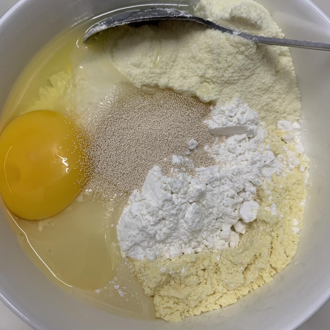 纯奶手撕吐司的做法 步骤1