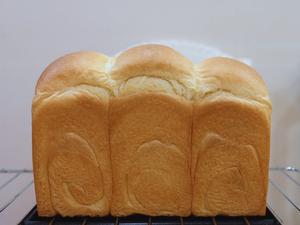 养一瓶天然酵母做面包吧 (培养酵母液做面包)的做法 步骤24