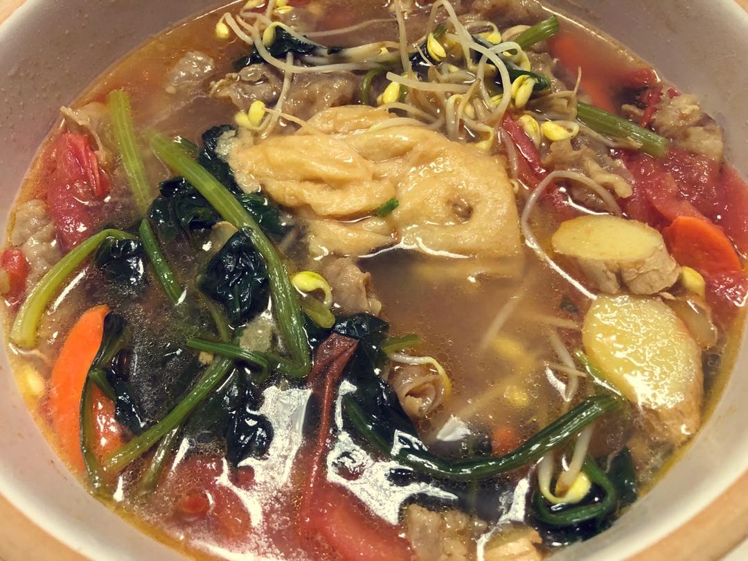 金针菇肥牛番茄锅