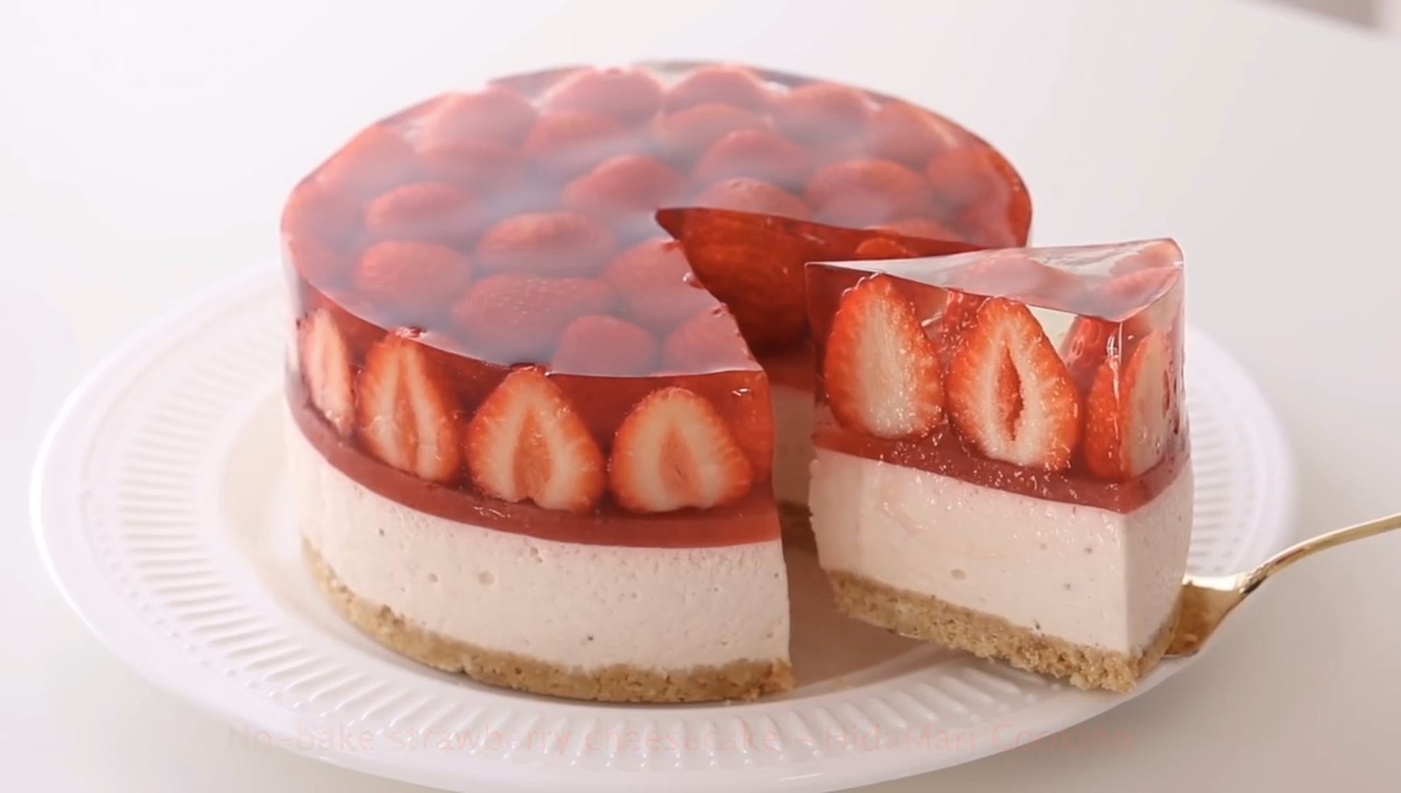 strawberry cheesecake草莓慕斯蛋糕（自用图后补）搬运自HidaMari Cooking
