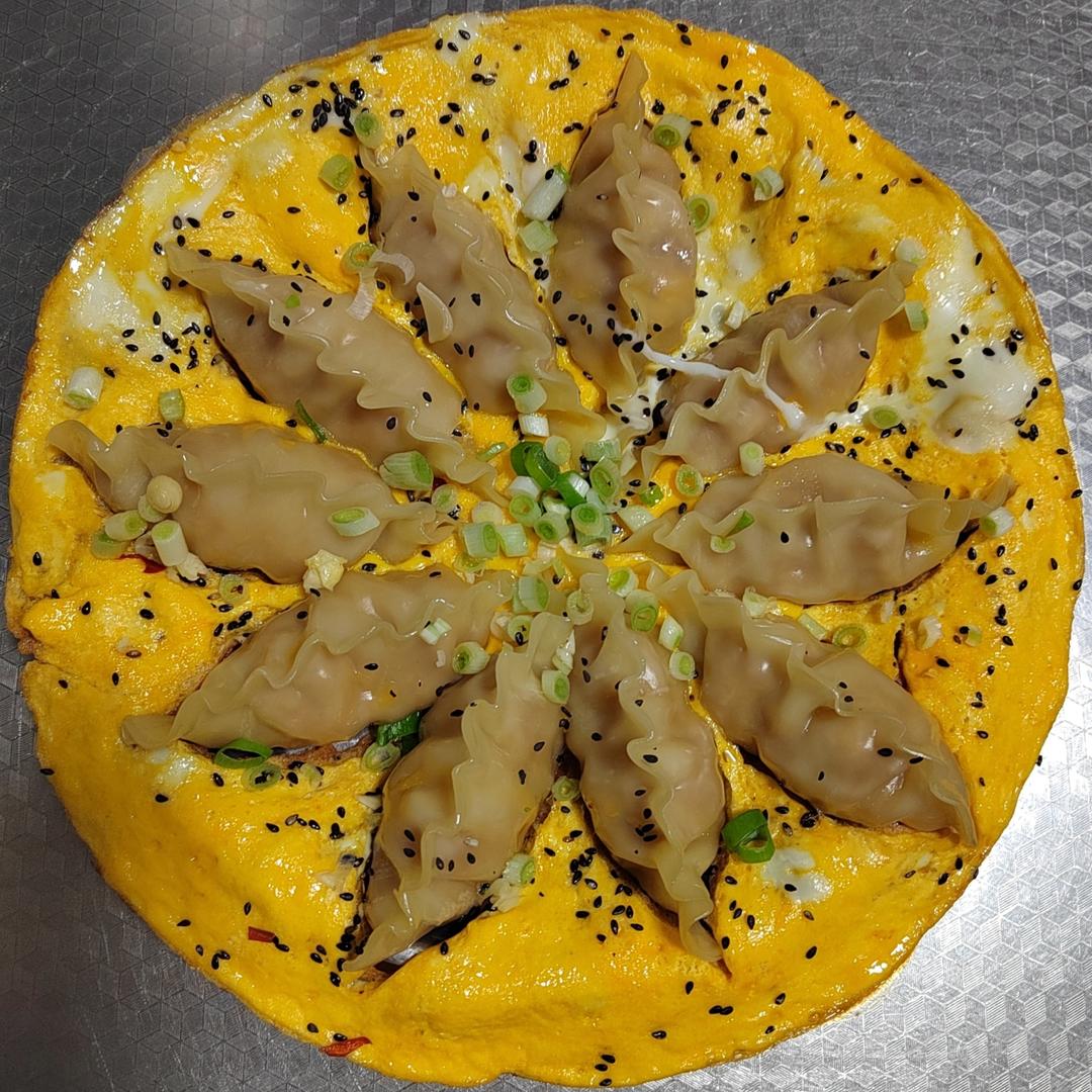 超快手的煎饺抱蛋