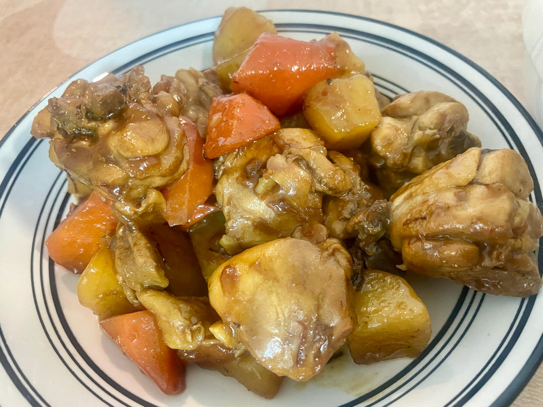土豆炖鸡块