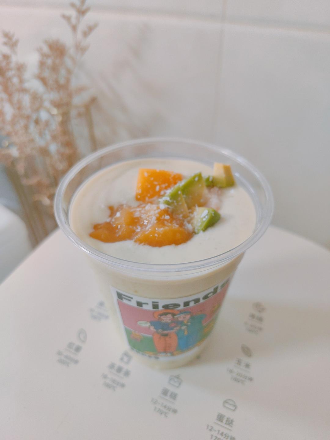 酸奶牛油果