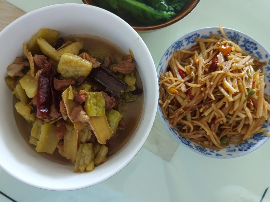 家常版苦瓜红烧肉